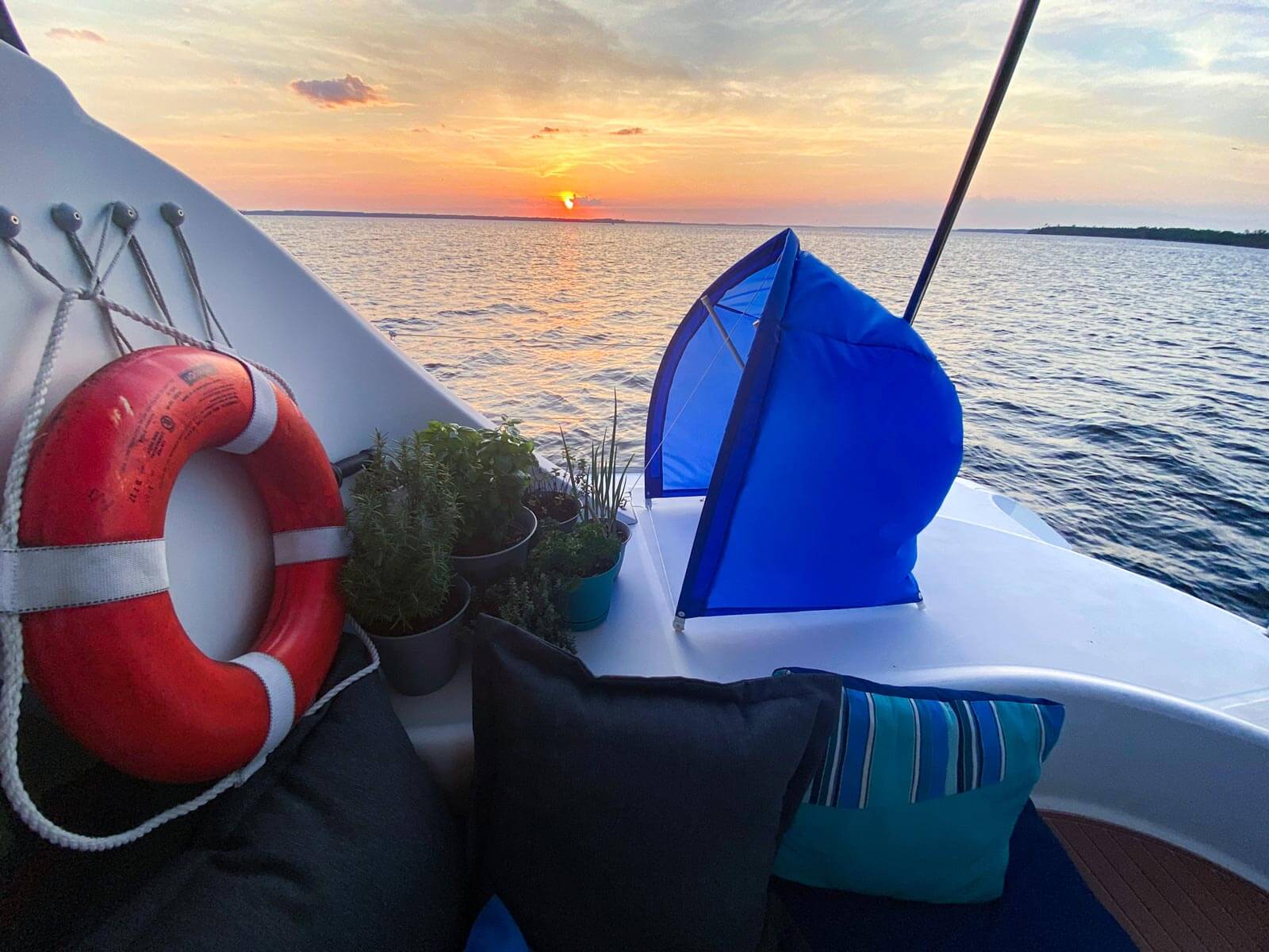 breeze booster setup over sailboat hatch