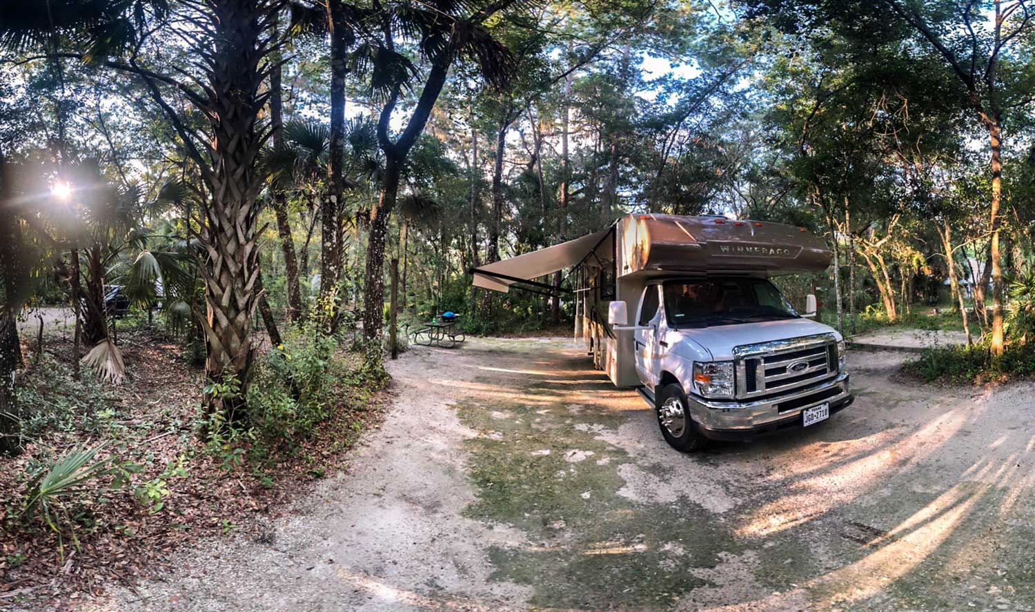 motorhome parked in florida state park