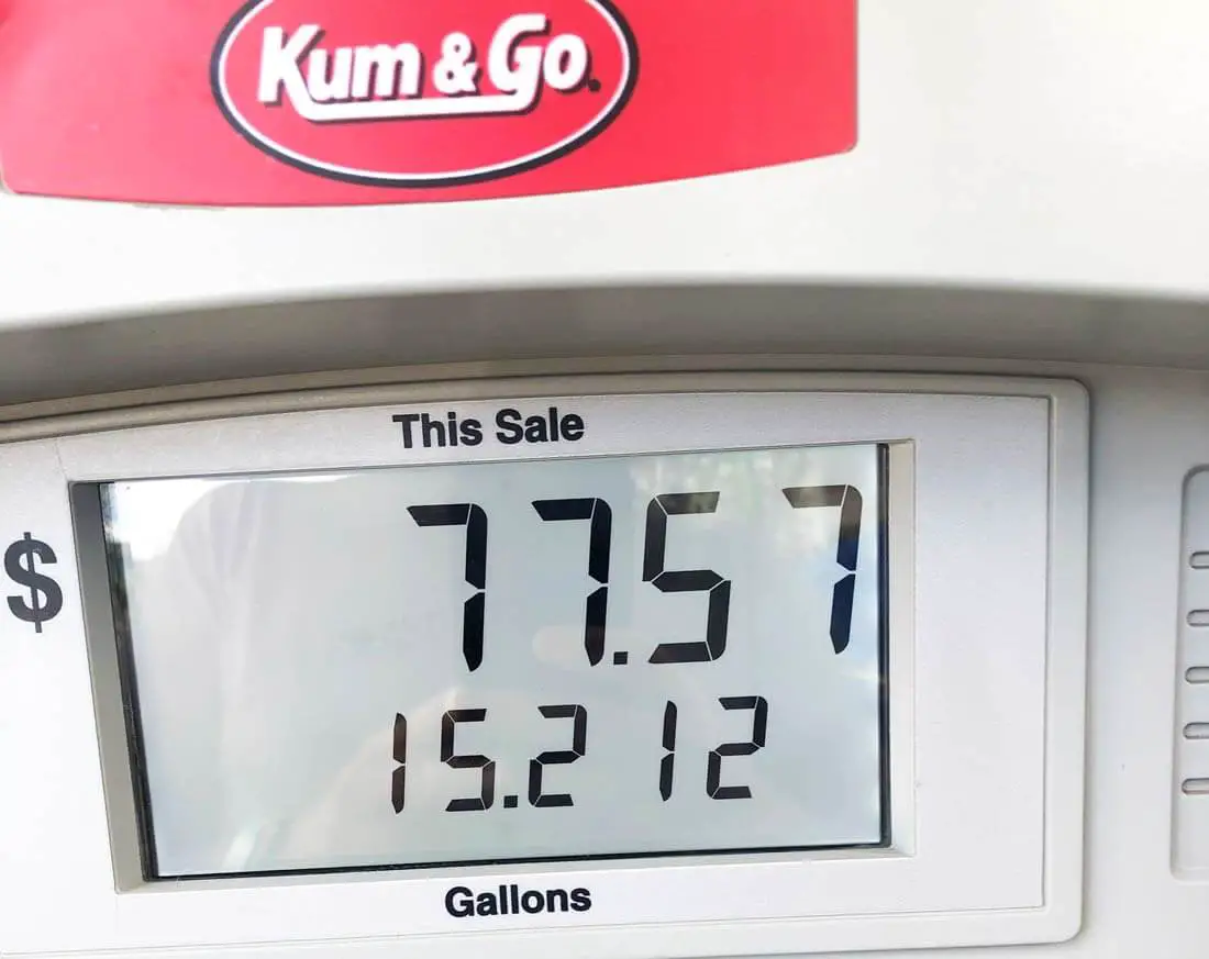 diesel pump total price and gallons screen at pump