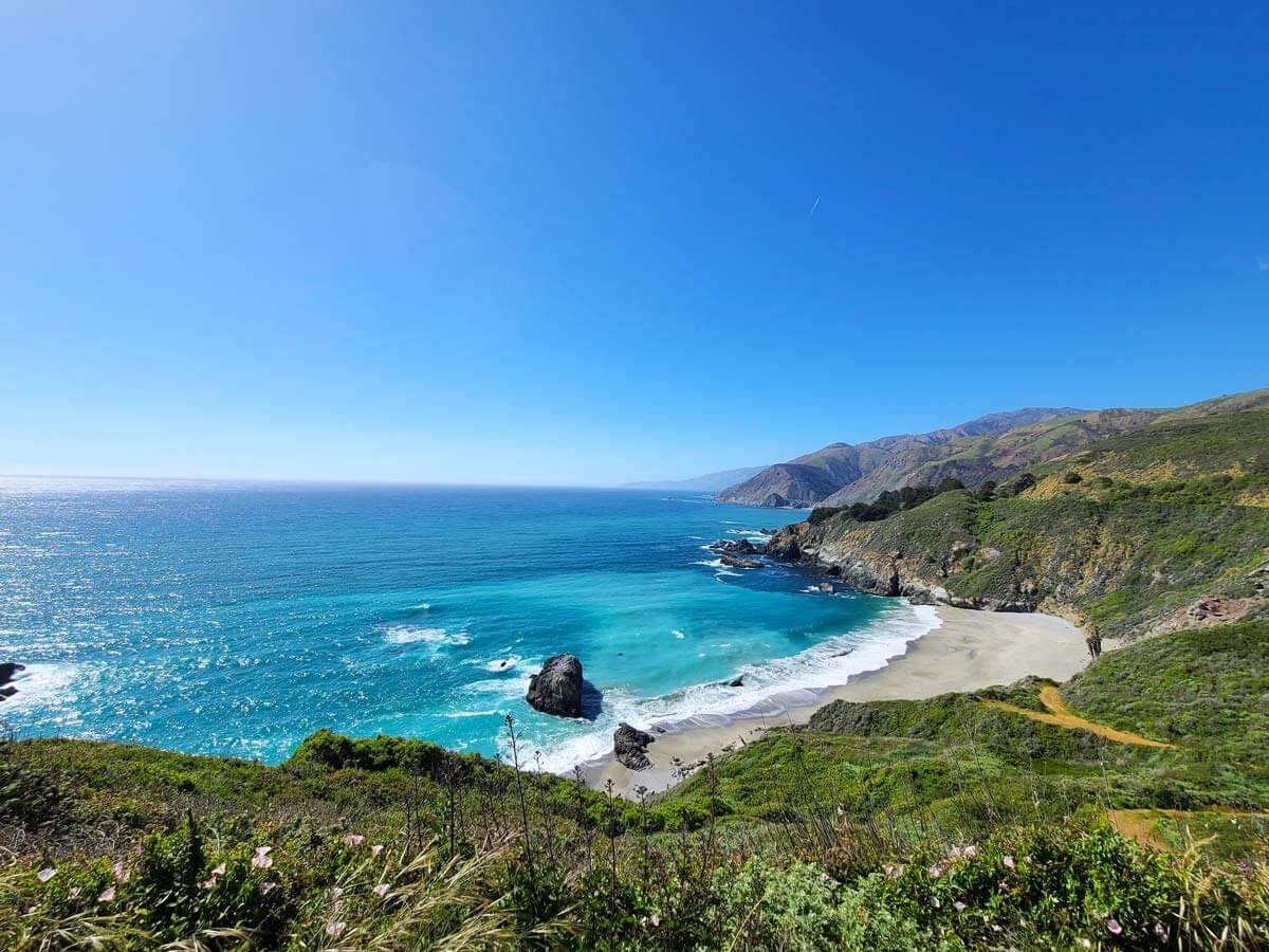 Wide view of the Pacific Ocean from the PCH.